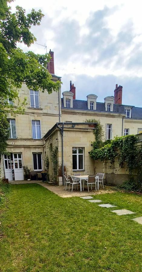 Histoire De Loire La Gabare Hotel Saumur Bagian luar foto